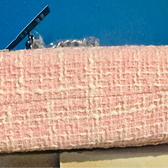 Badgley Mischka Light Pink White and Silver Tweed bag NWT! - Picture 5 of 7